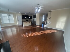 Room in House on Brintons Cottage St in Raleigh, NC - Foto de edificio - Building Photo