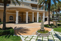 The Tower Residences in Sarasota, FL - Foto de edificio - Building Photo