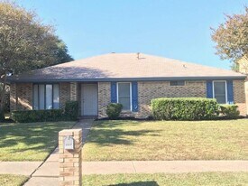 2317 Saharah Dr in Garland, TX - Building Photo