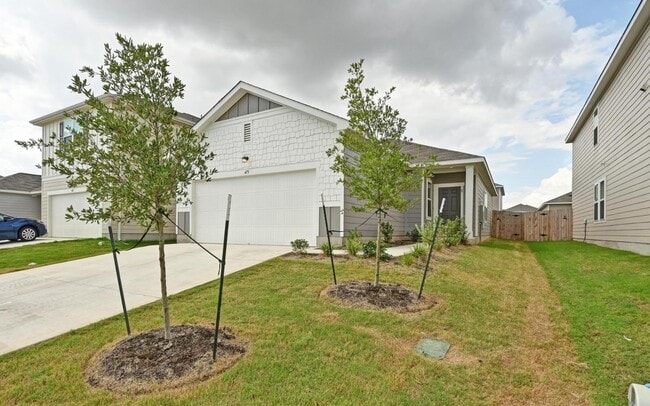 473 Thistle Ln in Maxwell, TX - Building Photo - Building Photo