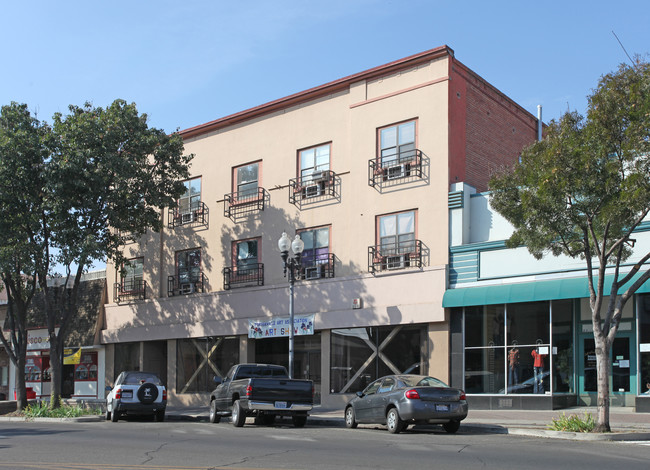 The Glenwood in Porterville, CA - Building Photo - Building Photo