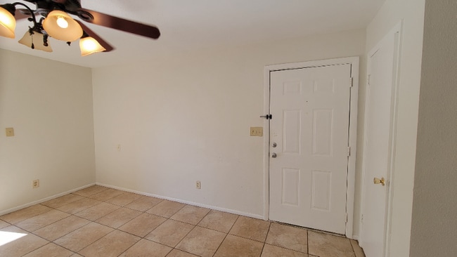 2937 Winkler Ave, Unit 1222 in Ft. Myers, FL - Building Photo - Building Photo