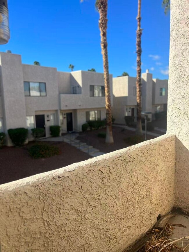 property at 2691 Aracatuba Ave