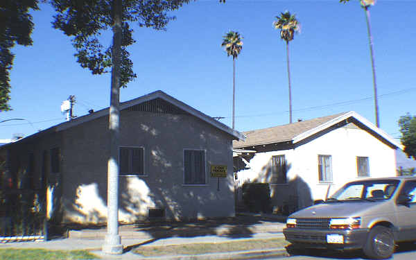 603-605 W Washington St in Alhambra, CA - Building Photo