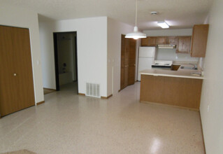 Rattenborg Court in West Fargo, ND - Building Photo - Building Photo