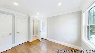 101 Sumner Rd, Unit 1 in Brookline, MA - Building Photo - Building Photo