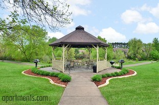 The Grove of White Bear Lake in White Bear Lake, MN - Building Photo