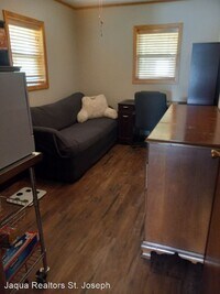 44361 66th St photo'