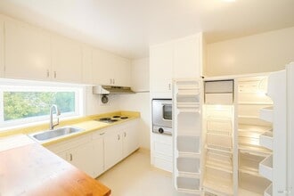 34 Sunrise Ave in Mill Valley, CA - Foto de edificio - Building Photo