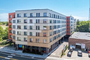 52 New St in Cambridge, MA - Building Photo