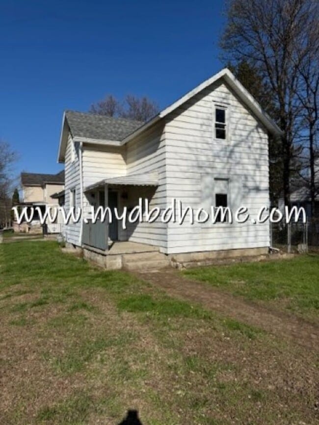 property at 2532 Miner St