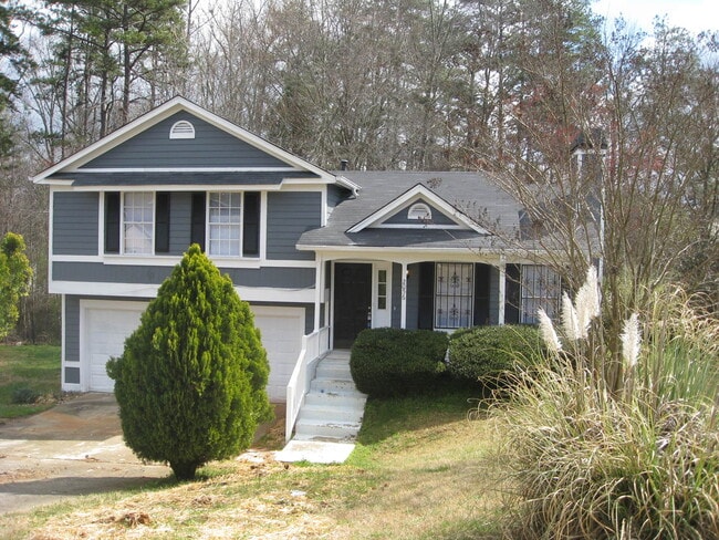 property at 2056 Charles Cudd Ct