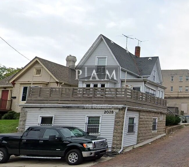 property at 2028 W Michigan St