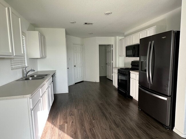 5434 Logan Dale Dr in Brookshire, TX - Building Photo - Building Photo