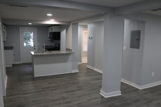 2040 Penelope St NW in Atlanta, GA - Building Photo - Building Photo