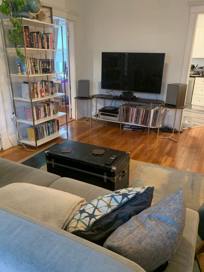 260 Kelton St in Boston, MA - Building Photo - Building Photo