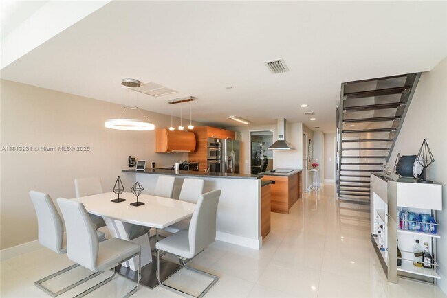 2950 NE 188th St, Unit 411 in Aventura, FL - Building Photo - Building Photo