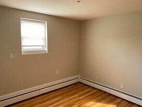 114 Willard St in Quincy, MA - Building Photo - Building Photo