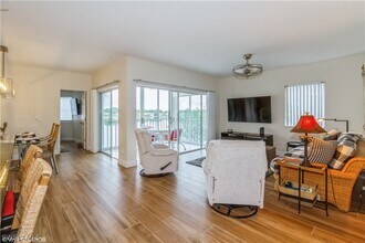 2671 Citrus Lake Dr in Naples, FL - Foto de edificio - Building Photo