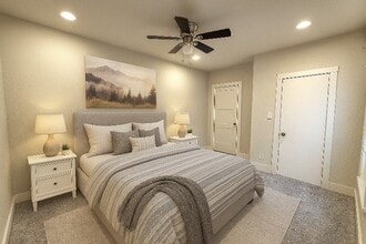1211 W Agarita Ave in San Antonio, TX - Building Photo - Building Photo
