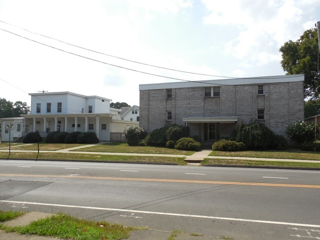 986 Whalley Ave in New Haven, CT - Building Photo - Building Photo