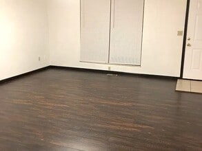 413 Nancy Dr in O'Fallon, IL - Building Photo - Building Photo