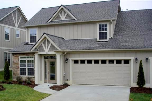 52 Sage Flatts Ln in Fletcher, NC - Building Photo