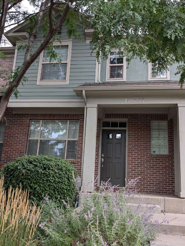 7420 E 8th Ave in Denver, CO - Building Photo - Building Photo