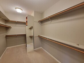 1710 Willow Bend Rd in Cedar Falls, IA - Building Photo - Building Photo