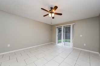 5070 Silver Thistle Ln in St. Cloud, FL - Building Photo - Building Photo