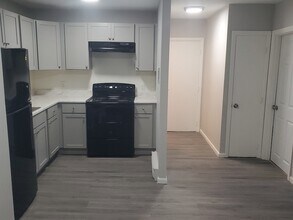 760 Cummins Hwy, Unit 26 in Boston, MA - Foto de edificio - Building Photo