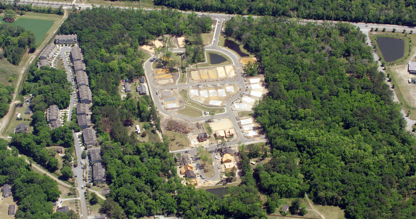 Moores Landing in Mount Pleasant, SC - Building Photo