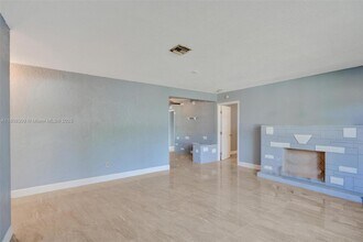 2890 SW 9th St in Fort Lauderdale, FL - Building Photo - Building Photo
