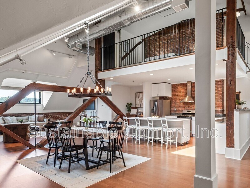 28 Adams St in Worcester, MA - Building Photo