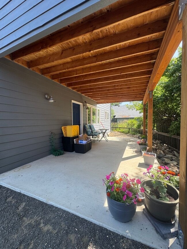1106 N Willow St in Ellensburg, WA - Building Photo - Building Photo