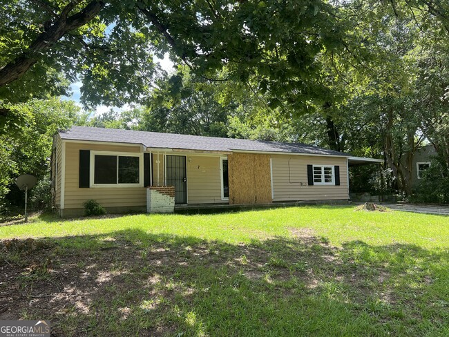 property at 3547 Travis Blvd