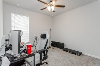 960 Traction Trl in Cleburne, TX - Foto de edificio - Building Photo