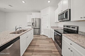 122 Butler Cv in Panama City Beach, FL - Building Photo - Building Photo