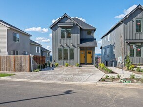 Annand Hill in Tigard, OR - Foto de edificio - Building Photo