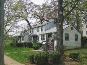 Village Oaks Townhomes in Lynchburg, VA - Building Photo