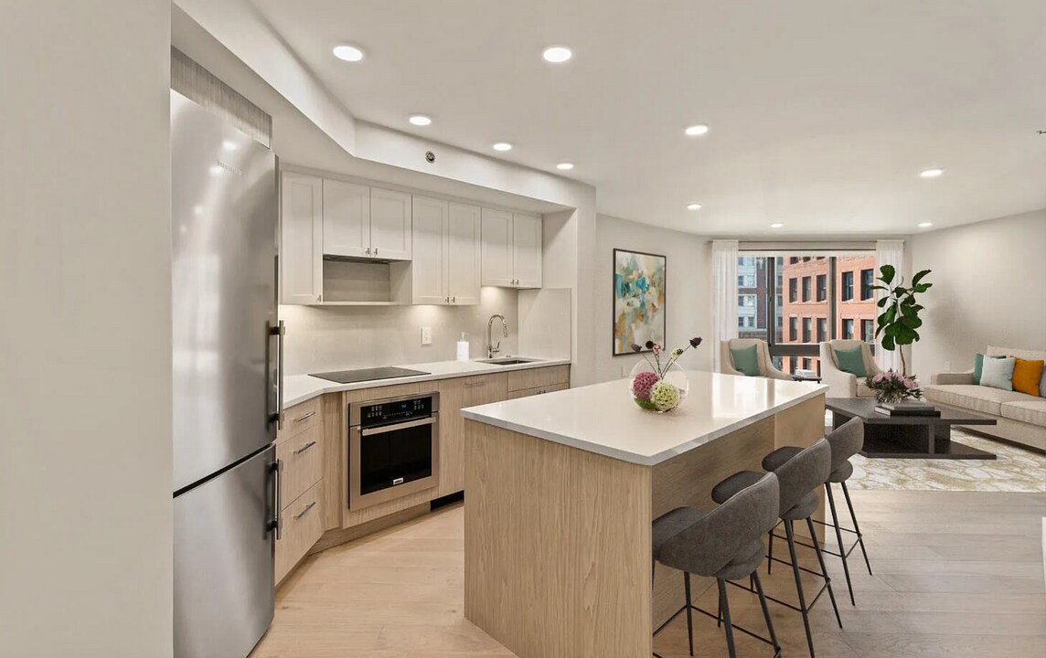 26 Exeter St in Boston, MA - Building Photo