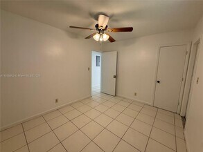 1620 NW 52nd Ave in Lauderhill, FL - Building Photo - Building Photo