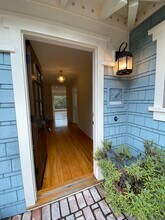 845 Viewridge Dr in San Mateo, CA - Building Photo - Building Photo