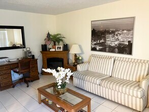 283 Durham E in Deerfield Beach, FL - Building Photo - Building Photo