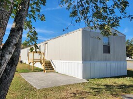 9513 Hausmond Way in Heiskell, TN - Building Photo