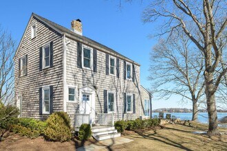 56 N Cartwright Rd in Shelter Island, NY - Building Photo - Building Photo