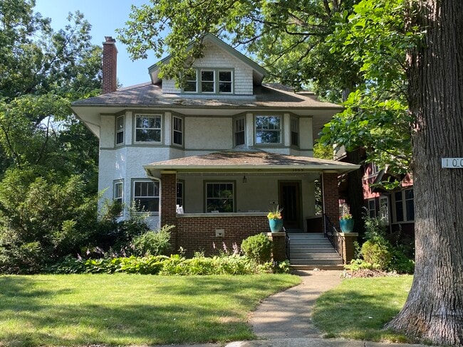 property at 1005 Ashland Ave