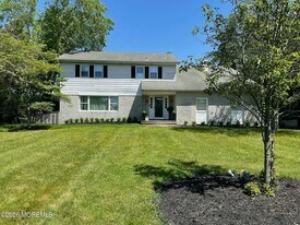 81 Hollywood Ave in West Long Branch, NJ - Building Photo