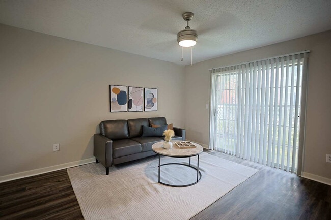 50 Northtown Dr