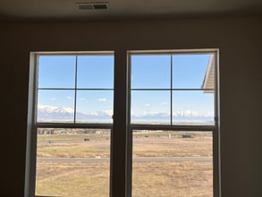 927 W Coral Charm Wy in Saratoga Springs, UT - Building Photo - Building Photo